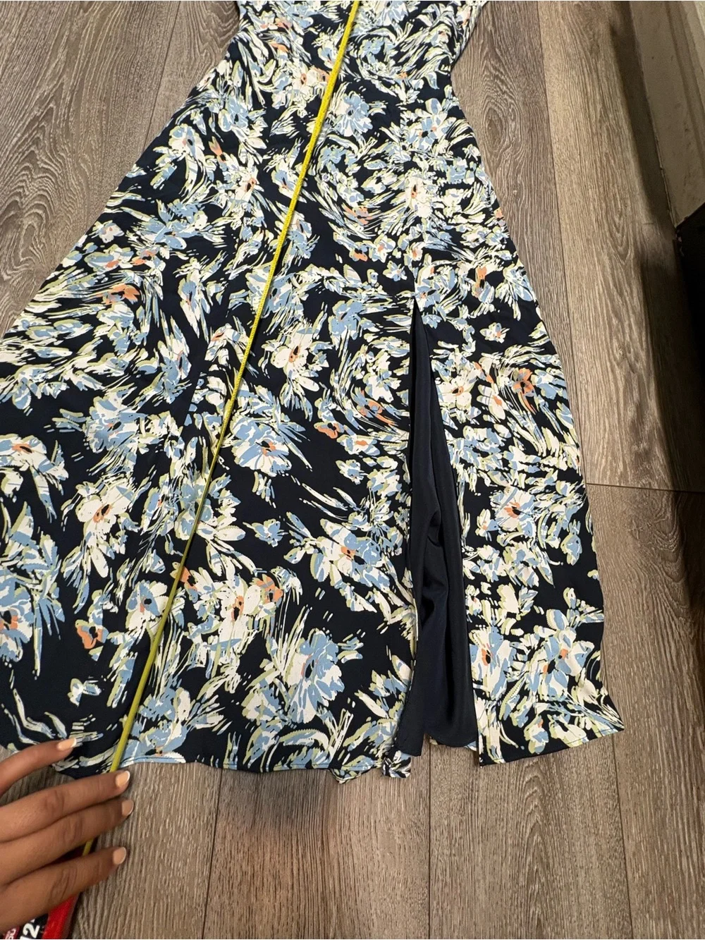 REISS Livia-shadow flowers dress - Picture 4 of 11